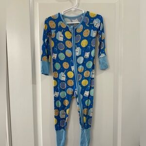 Little Sleepies zippy. Size 6-12 month.